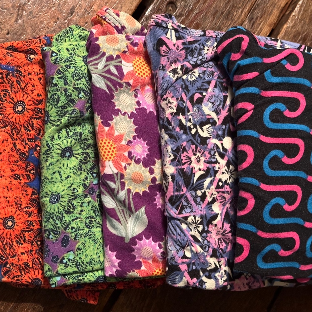 Lot of 5 LuLaRoe One Size OS Used Buttery Soft Leggings